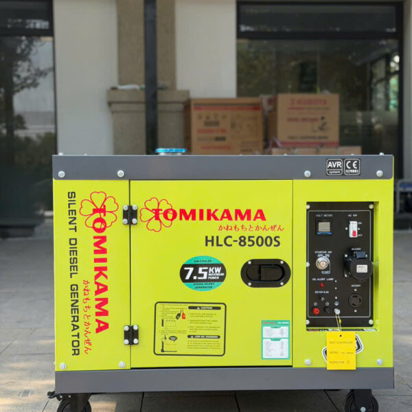 Moto dây đồng 100%.  Điện áp: 220V- 50Hz 
Công suất tối đa: 7 Kw 
Công suất định mức: 7 Kw
 Dung tích bình chứa nhiên liệu: 15L Dung tích nhớt bôi trơn: 1.65L
 Hệ thống khởi động đề , đồng hồ báo Vol điện tử, có cổng ra công nghệp
Loại động cơ 186FAE 
Dung tích xilanh: 418cc 
Hệ thống làm mát: Gió cưỡng bức OHV Dòng điện: 1 pha 
Kích thước: 90x58x78cm
Trọng lượng : 165kg
Bảo hành 3 Năm