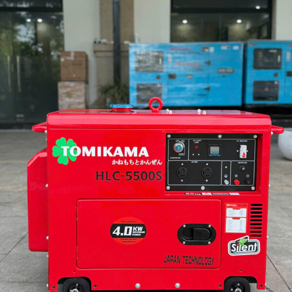 Moto dây đồng 100%. Điện áp: 220V- 50Hz Công suất tối đa: 4 Kw Công suất tối đa: .3.5Kw Vòng tua: 3000 vòng/phút Dung tích bình chứa nhiên liệu: 15L Dung tích nhớt bôi trơn: 1.65L Hệ thống khởi động đề , đồng hồ báo Vol điện tử . Loại động cơ: Động cơ 178FE Dung tích xilanh: 296cc Hệ thống làm mát: Gió cưỡng bức OHV Dòng điện: 1 pha Trọng lượng: 135Kg Kích thước: 95cmx55cmx73cm . Bảo hành 3 năm